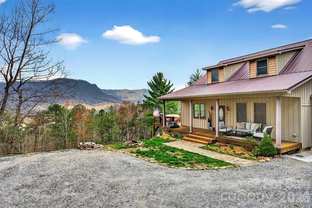 182 Baby Fox Drive Marion, NC 28752