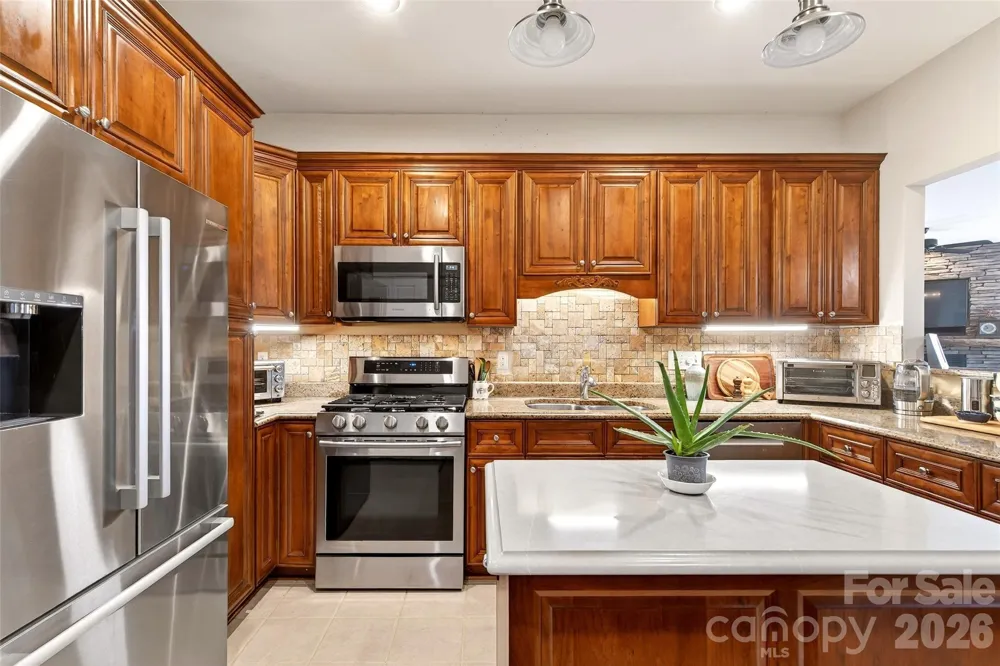 182 Baby Fox Drive Marion, NC 28752