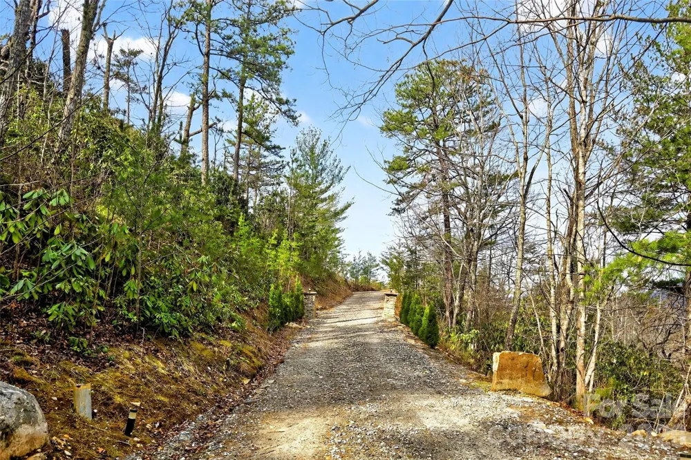 182 Baby Fox Drive Marion, NC 28752