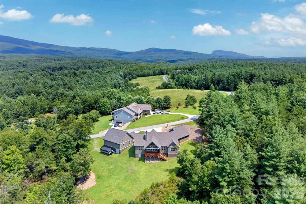 207 Lake Crest Drive #11 Nebo, NC 28761