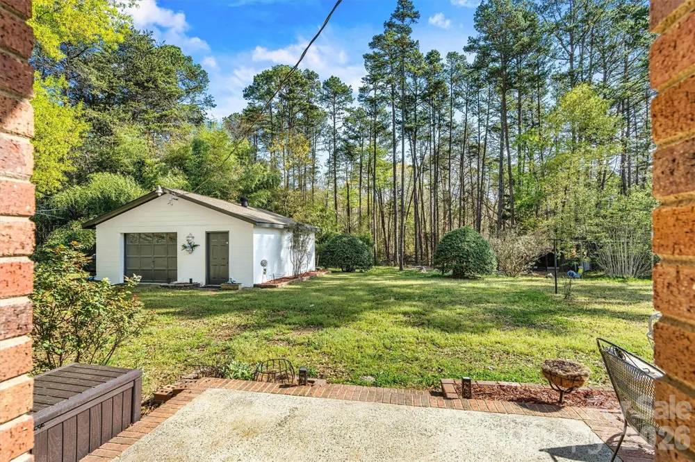 5329 E Highway 27 Highway Iron Station, NC 28080