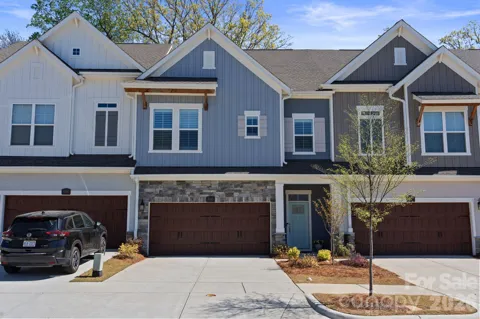 9043 Charles Francis Lane