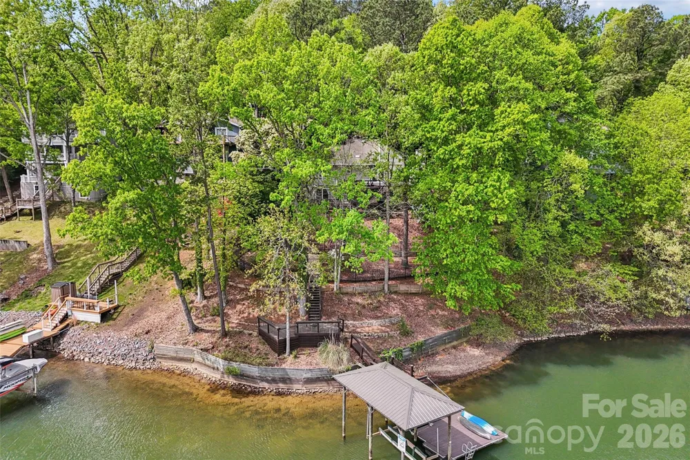 16118 Tana Tea Circle Tega Cay, SC 29708