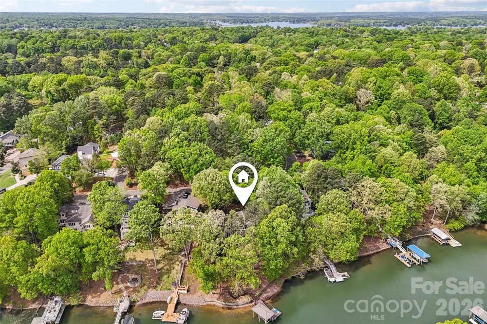 16118 Tana Tea Circle Tega Cay, SC 29708