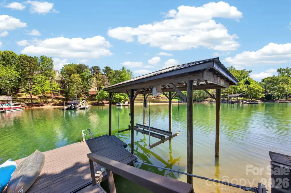 16118 Tana Tea Circle Tega Cay, SC 29708