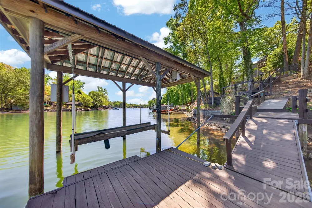 16118 Tana Tea Circle Tega Cay, SC 29708