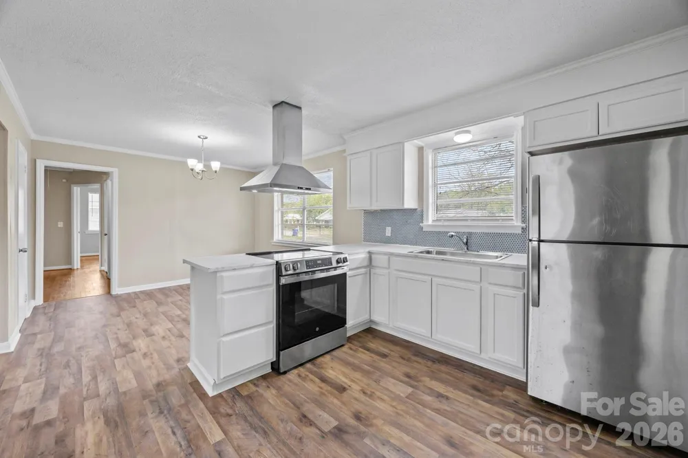 219 Dixon Drive Columbia, SC 29203