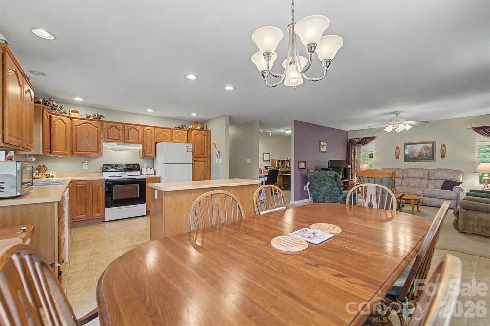 201 Windcrest Ridge Sylva, NC 28779