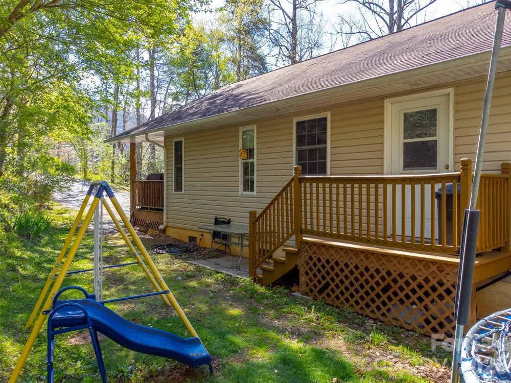 201 Windcrest Ridge Sylva, NC 28779