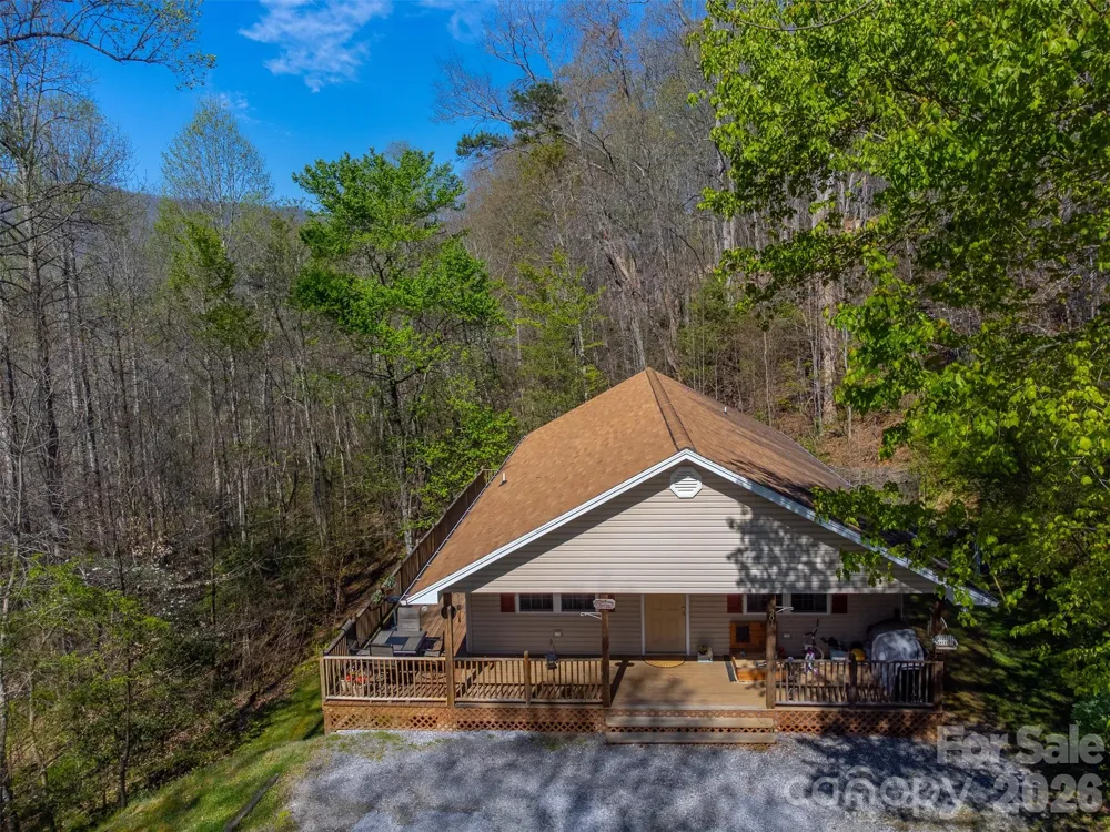 201 Windcrest Ridge Sylva, NC 28779