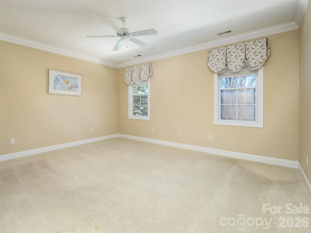 124 Towne Place Drive Hendersonville, NC 28792