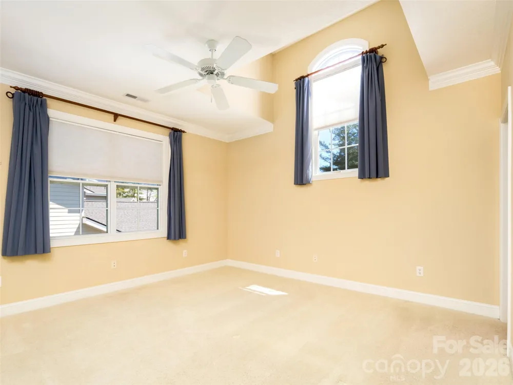 124 Towne Place Drive Hendersonville, NC 28792