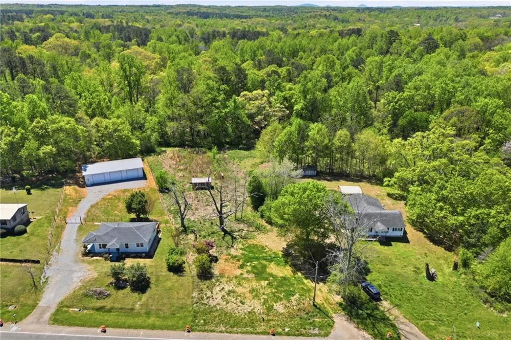 10388 Cumming Highway Canton, GA 30115