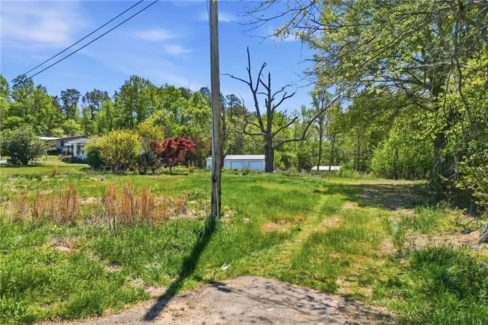 10388 Cumming Highway Canton, GA 30115