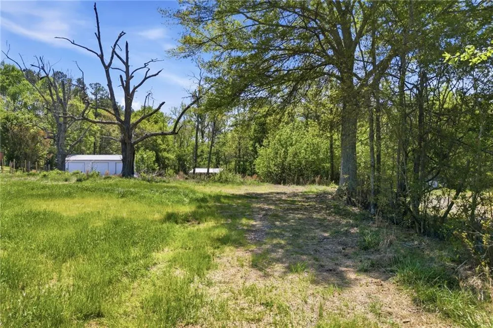10388 Cumming Highway Canton, GA 30115