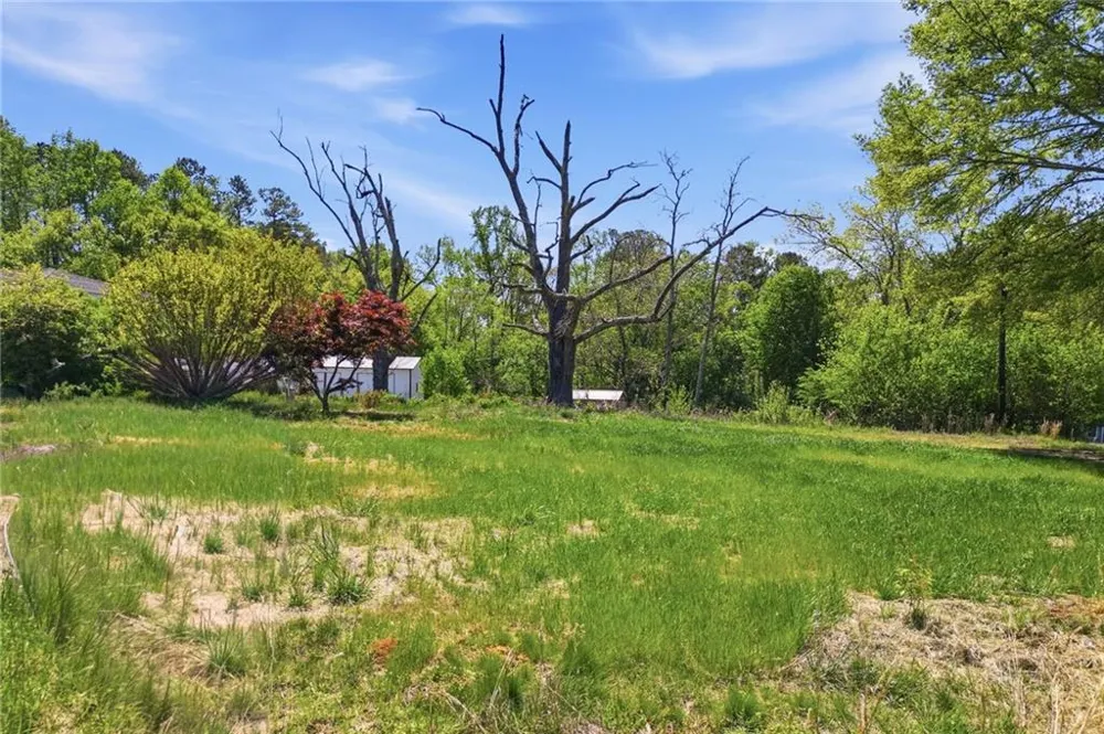 10388 Cumming Highway Canton, GA 30115
