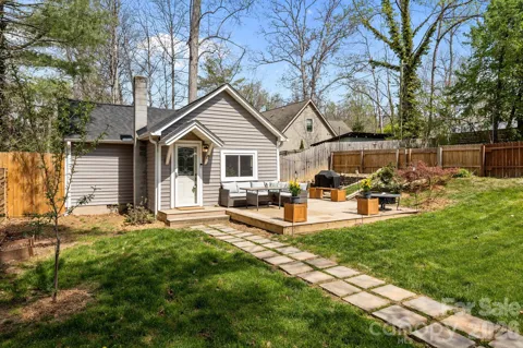 11 Log Cabin Trail