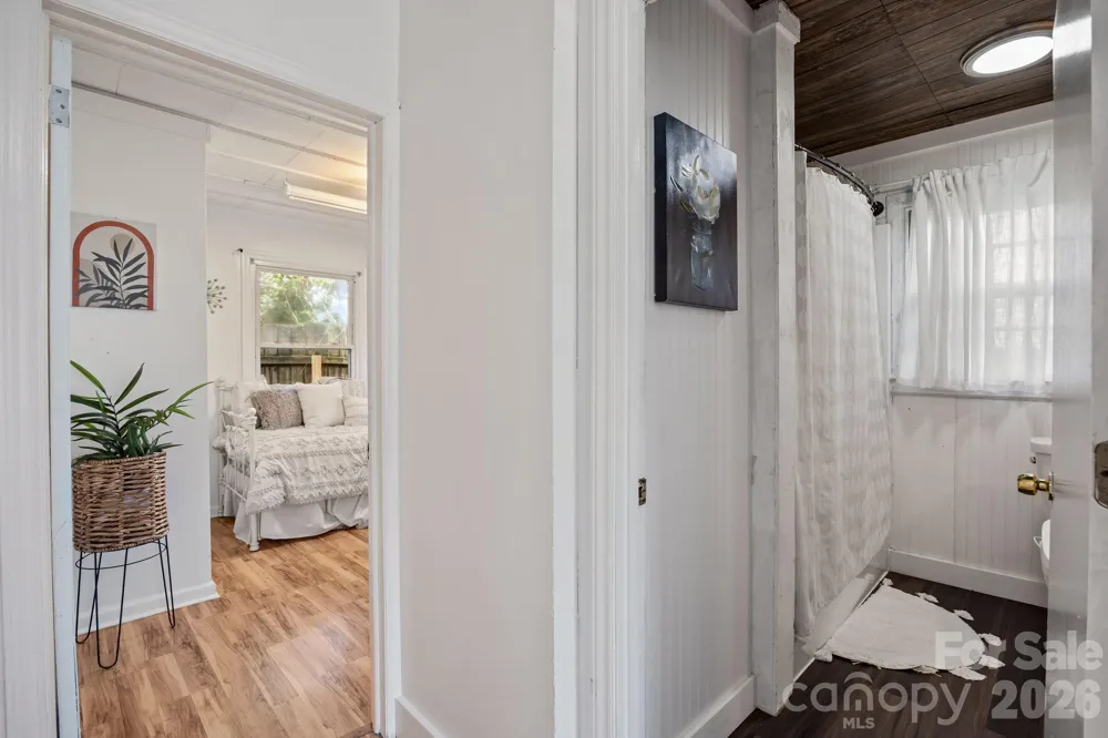 11 Log Cabin Trail Candler, NC 28715