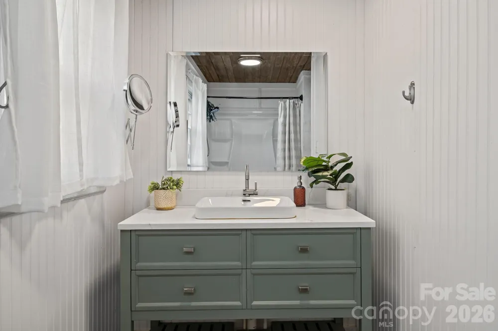 11 Log Cabin Trail Candler, NC 28715