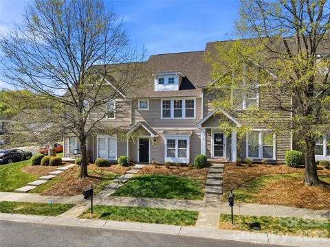 1005 Laparc Lane