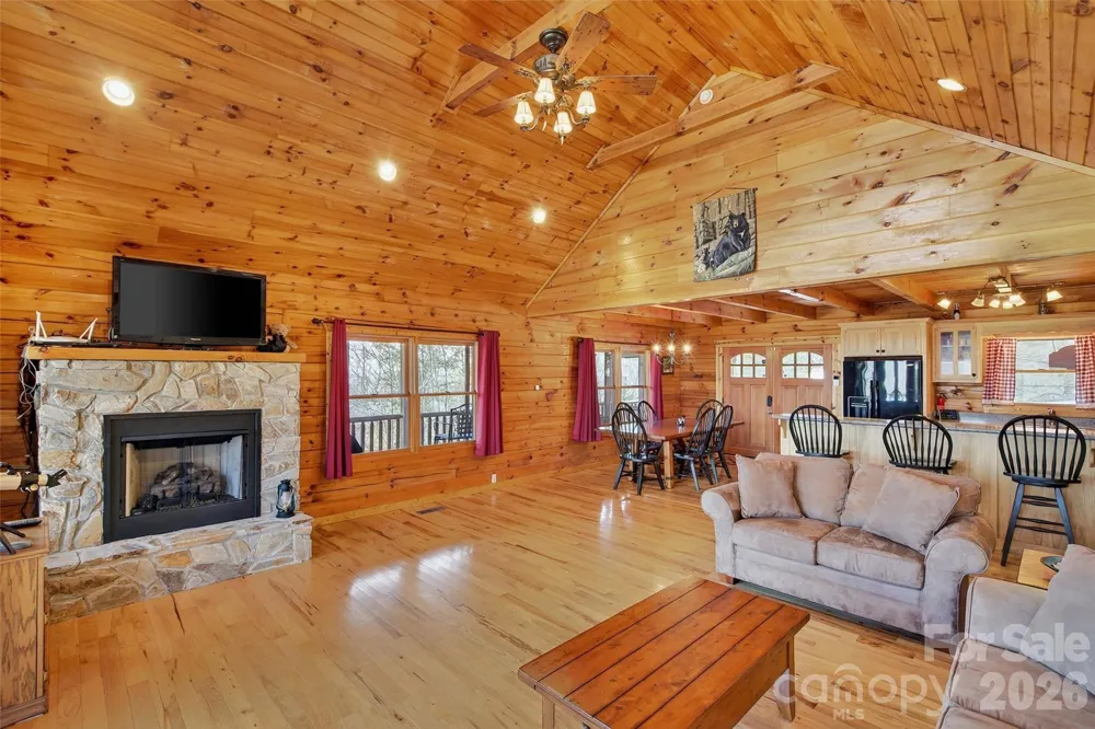 398 Waterfall Drive Marion, NC 28752