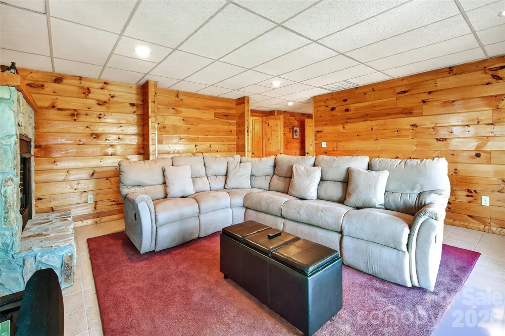 398 Waterfall Drive Marion, NC 28752