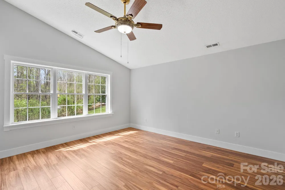 73 Creeks End Circle Mills River, NC 28759