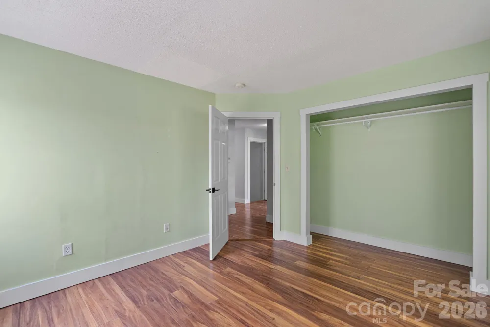 73 Creeks End Circle Mills River, NC 28759