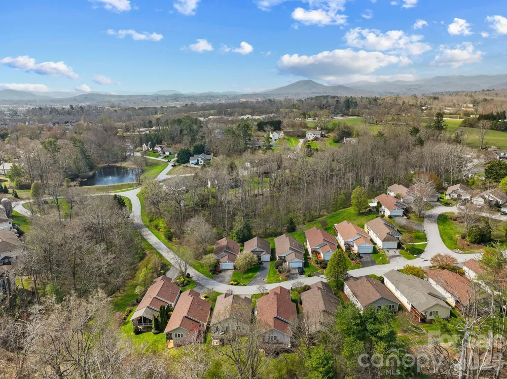 73 Creeks End Circle Mills River, NC 28759