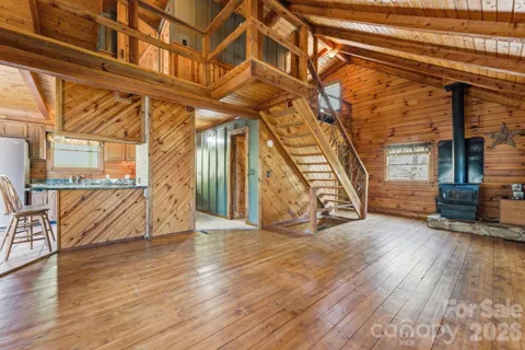 1837 E Alarka Road