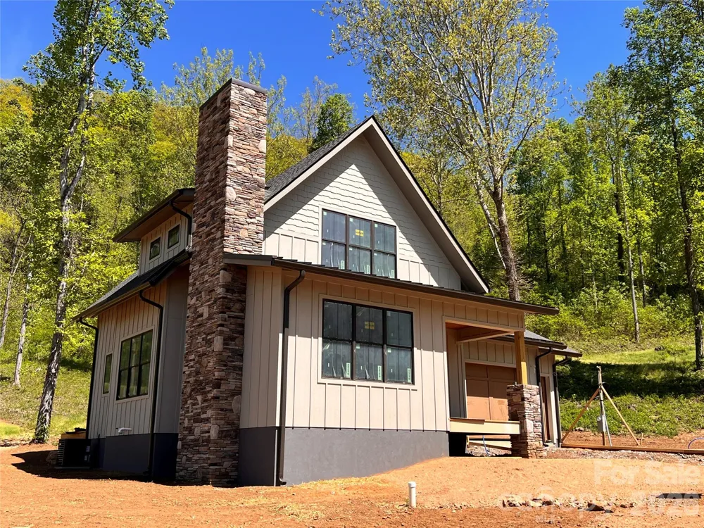 100 Bear Tree Cove Canton, NC 28716