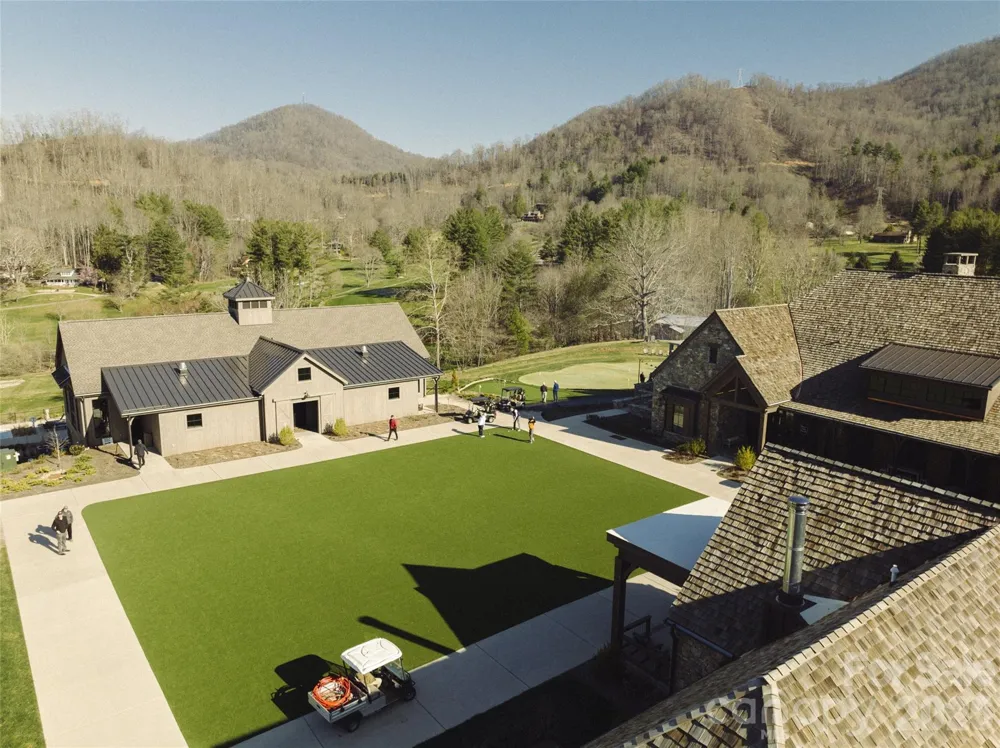 51 Bear Tree Cove Canton, NC 28716