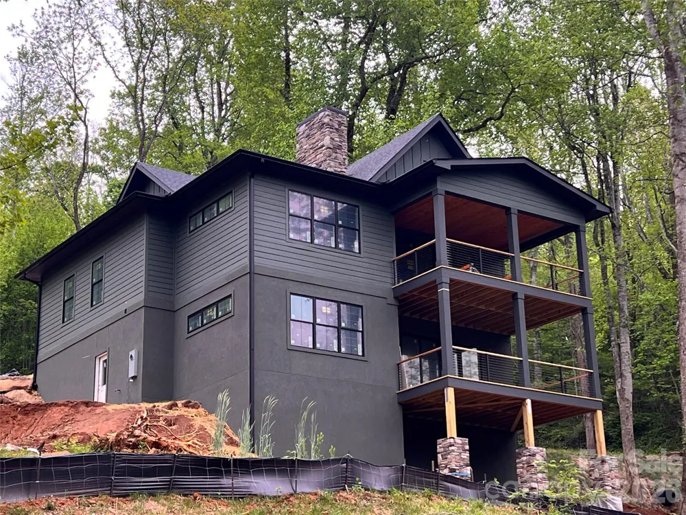 51 Bear Tree Cove Canton, NC 28716