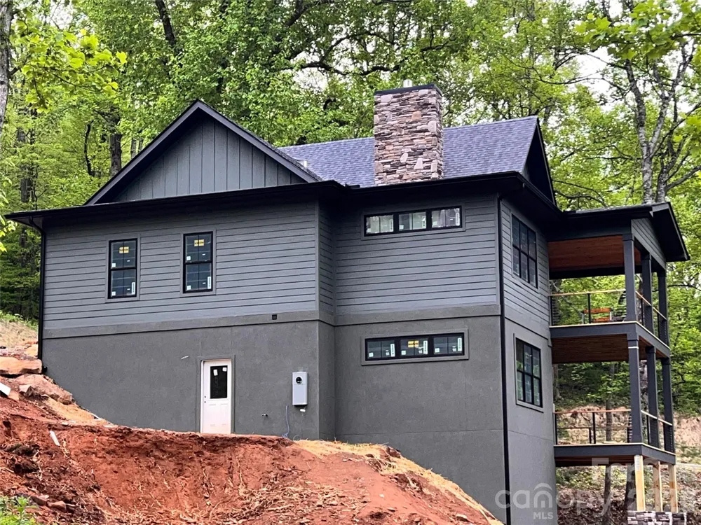 51 Bear Tree Cove Canton, NC 28716