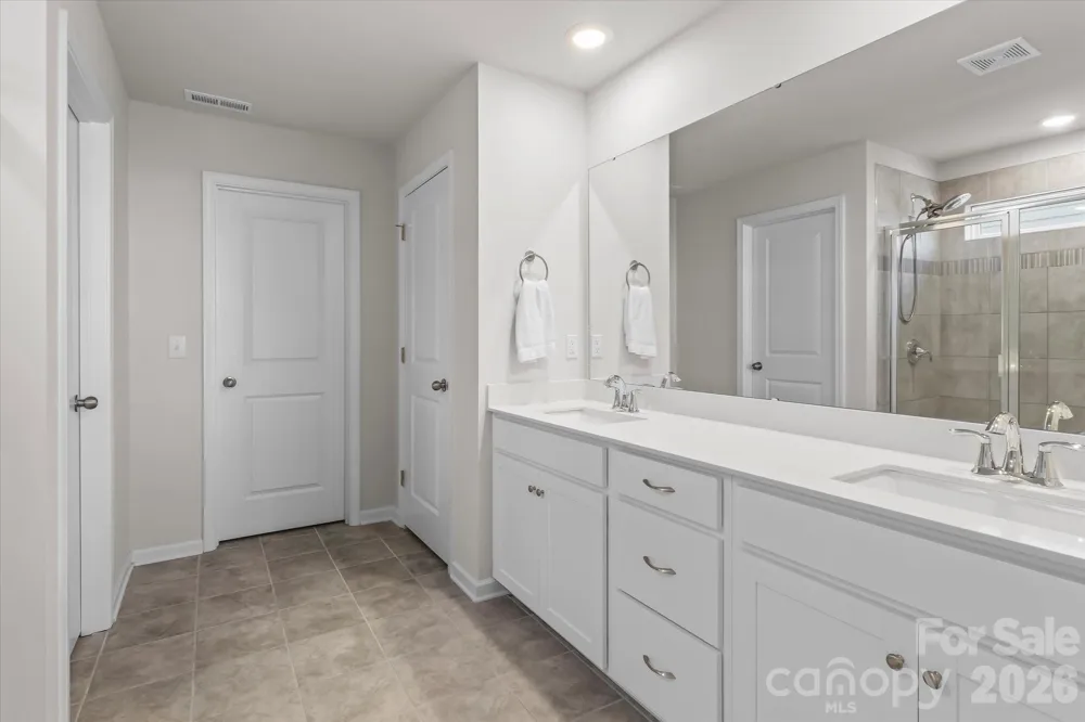 7418 Echoing Hills Lane Maiden, NC 28650