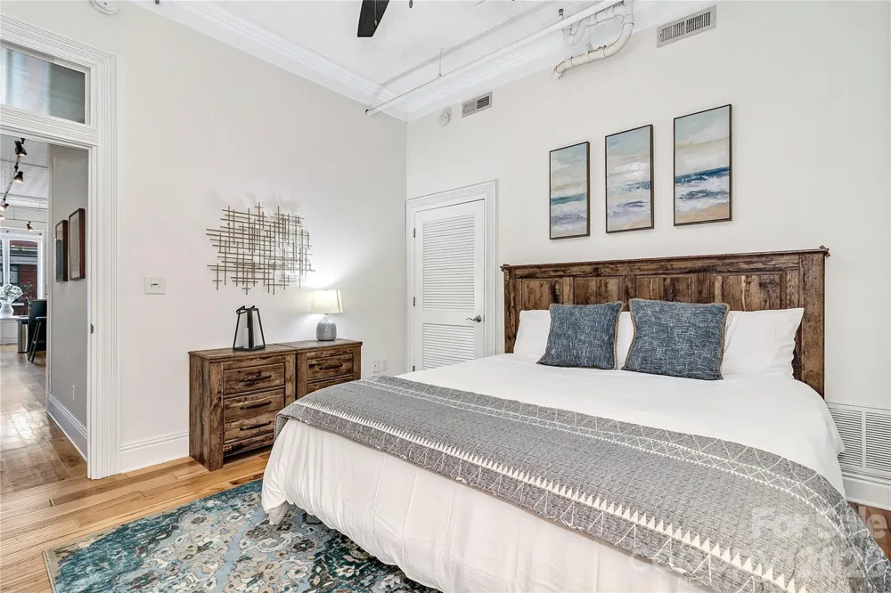 35 Patton Avenue #202 Asheville, NC 28801