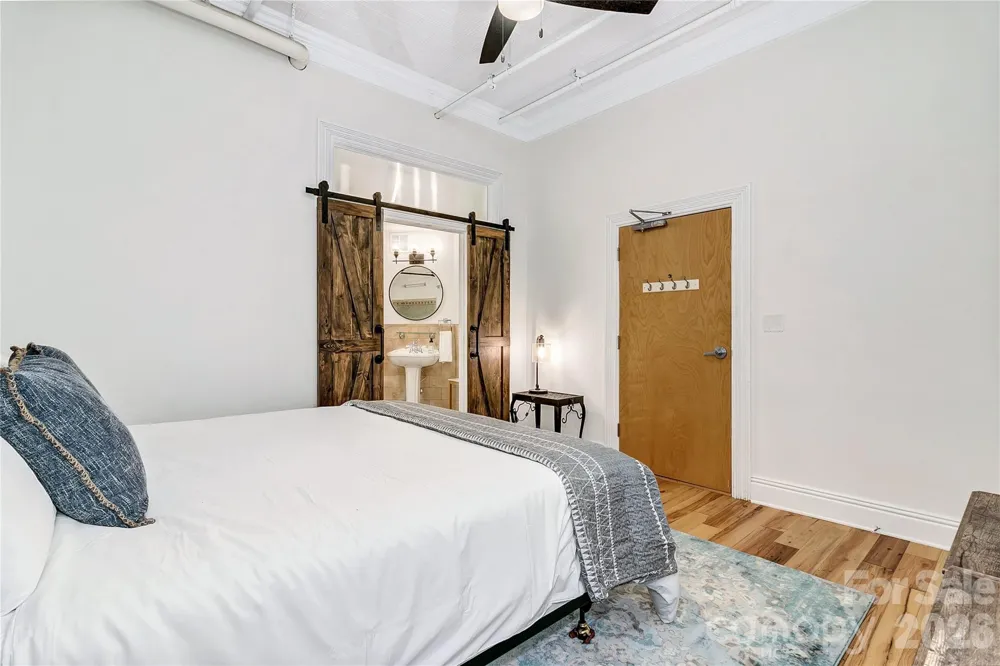 35 Patton Avenue #202 Asheville, NC 28801