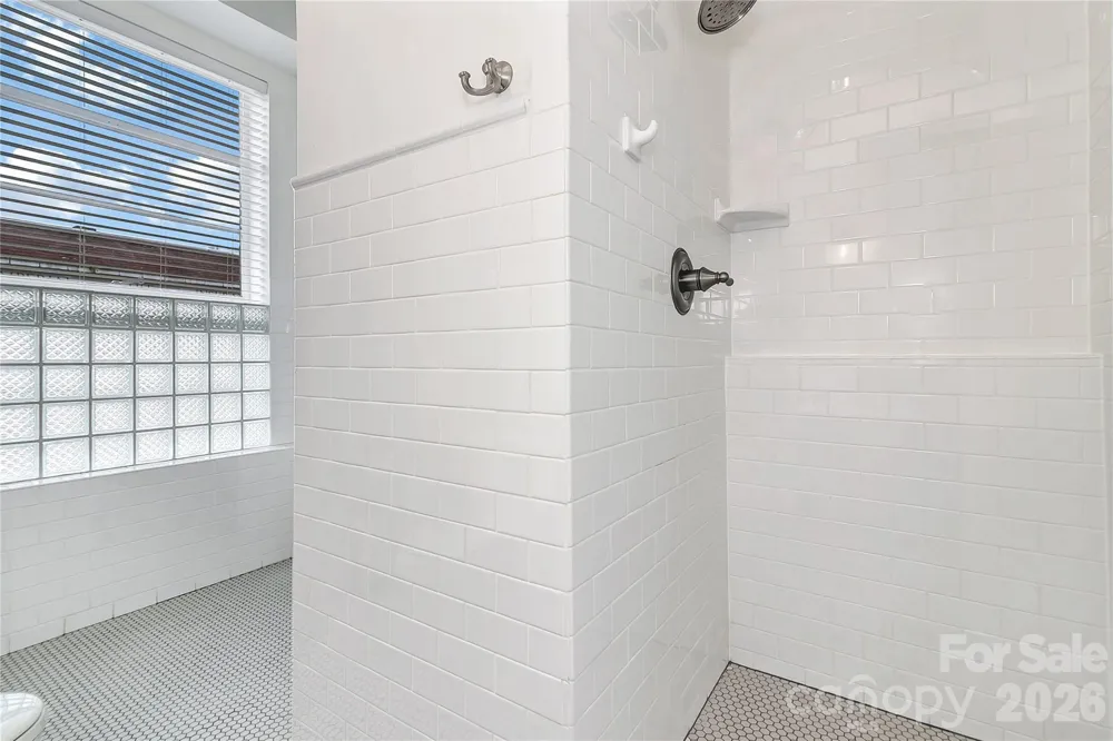 35 Patton Avenue #202 Asheville, NC 28801