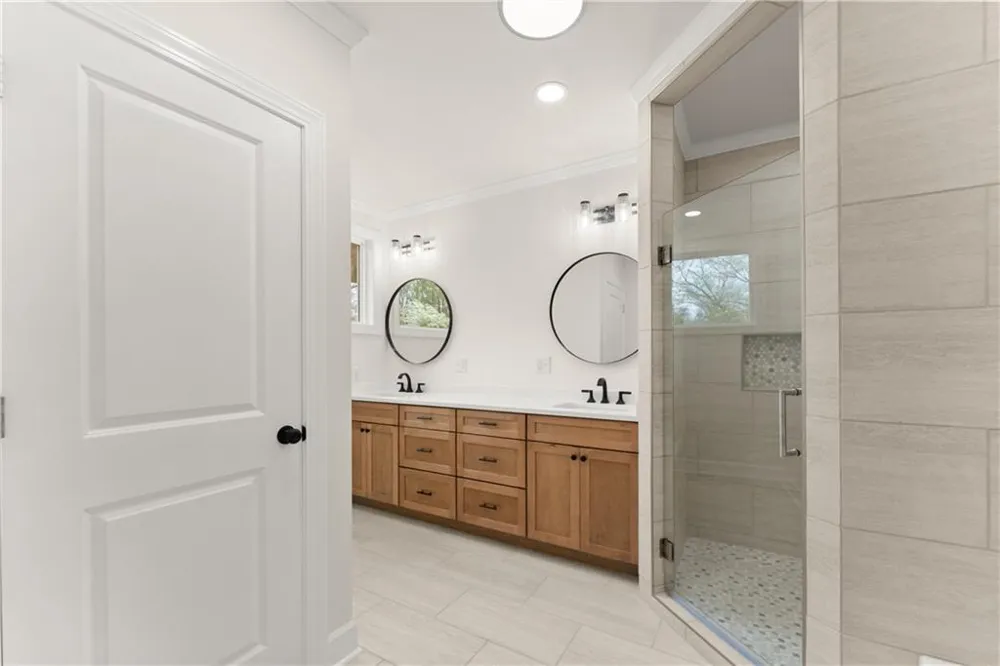 664 Chenocetah Drive Cornelia, GA 30531