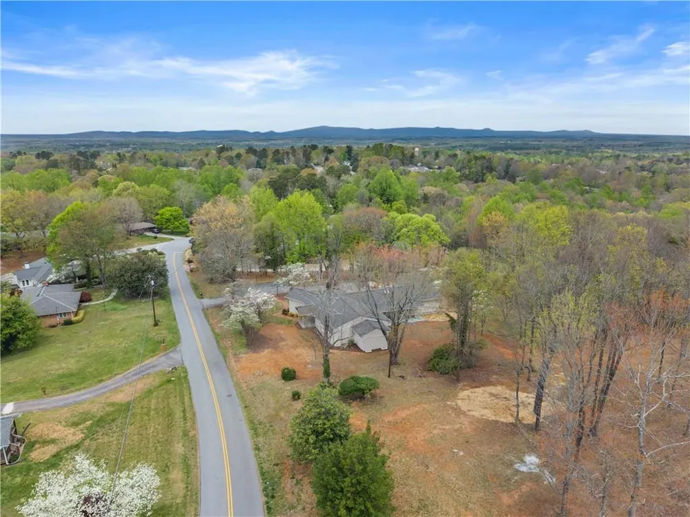 664 Chenocetah Drive Cornelia, GA 30531