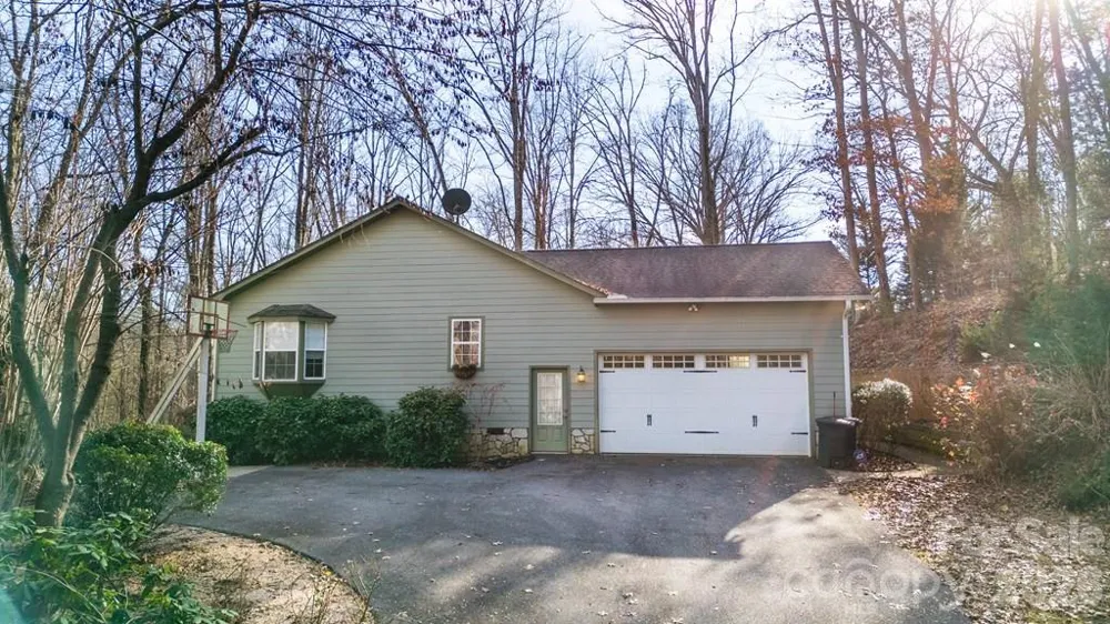 241 Crocus Lane Sylva, NC 28779