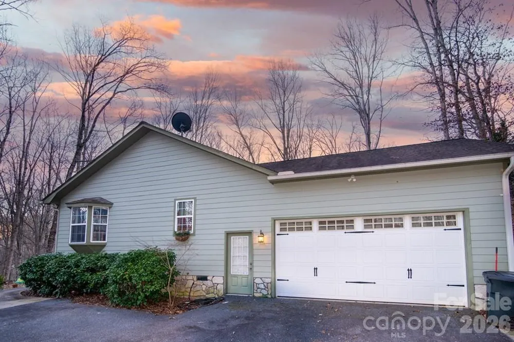 241 Crocus Lane Sylva, NC 28779