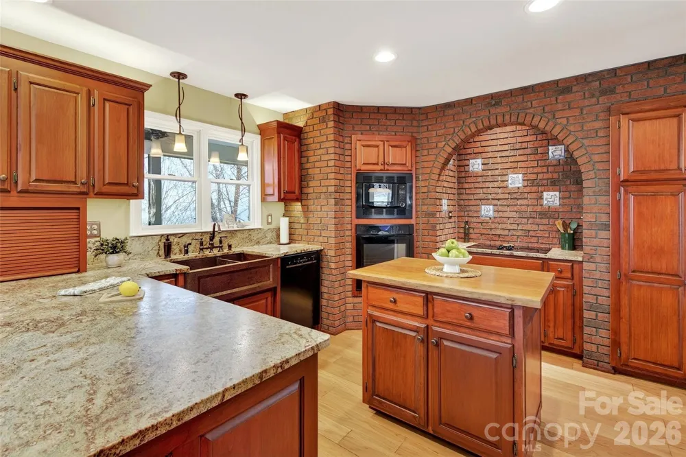 62 Skyline Drive Old Fort, NC 28762