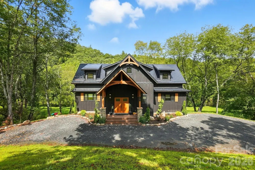 727 Riverwind Drive Lansing, NC 28643