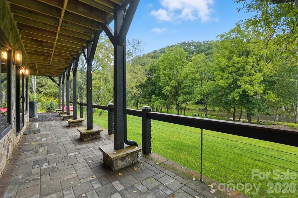 727 Riverwind Drive Lansing, NC 28643
