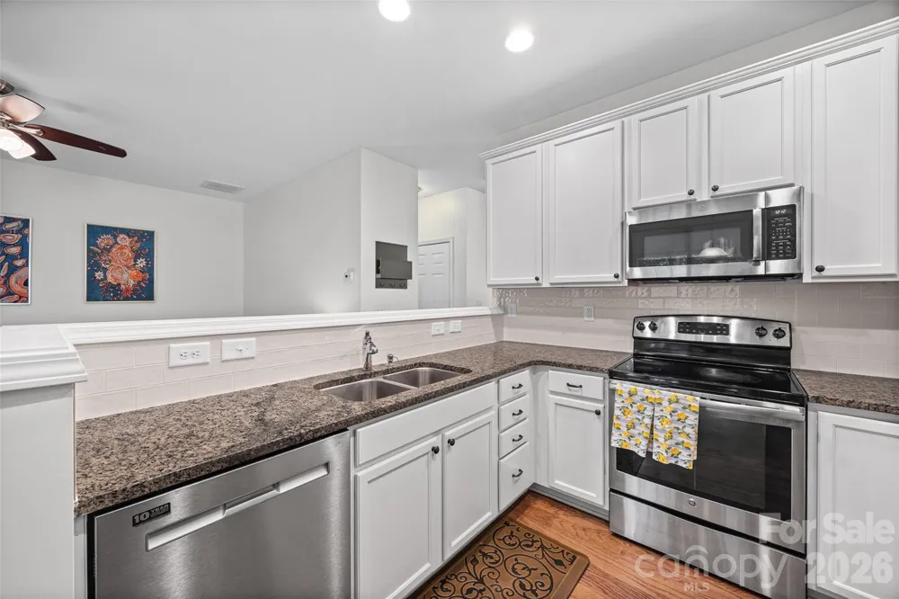 2086 Shady Pond Drive Lake Wylie, SC 29710