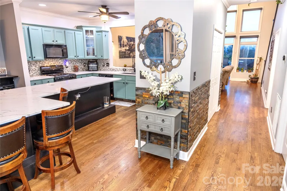 5 Gemini Heights Weaverville, NC 28787