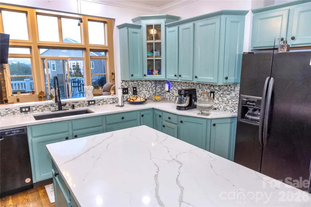 5 Gemini Heights Weaverville, NC 28787