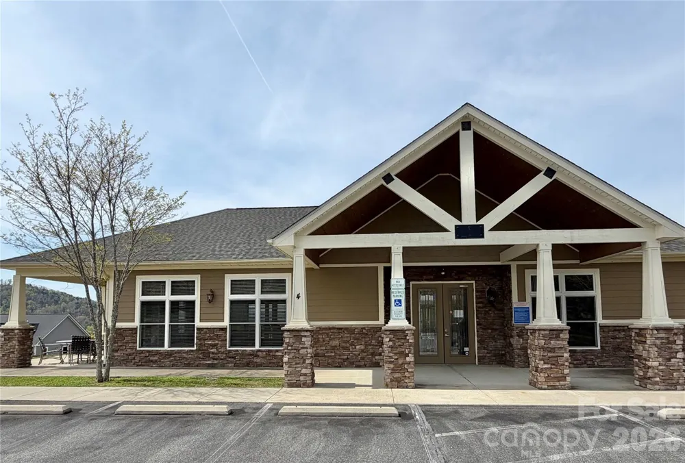 5 Gemini Heights Weaverville, NC 28787