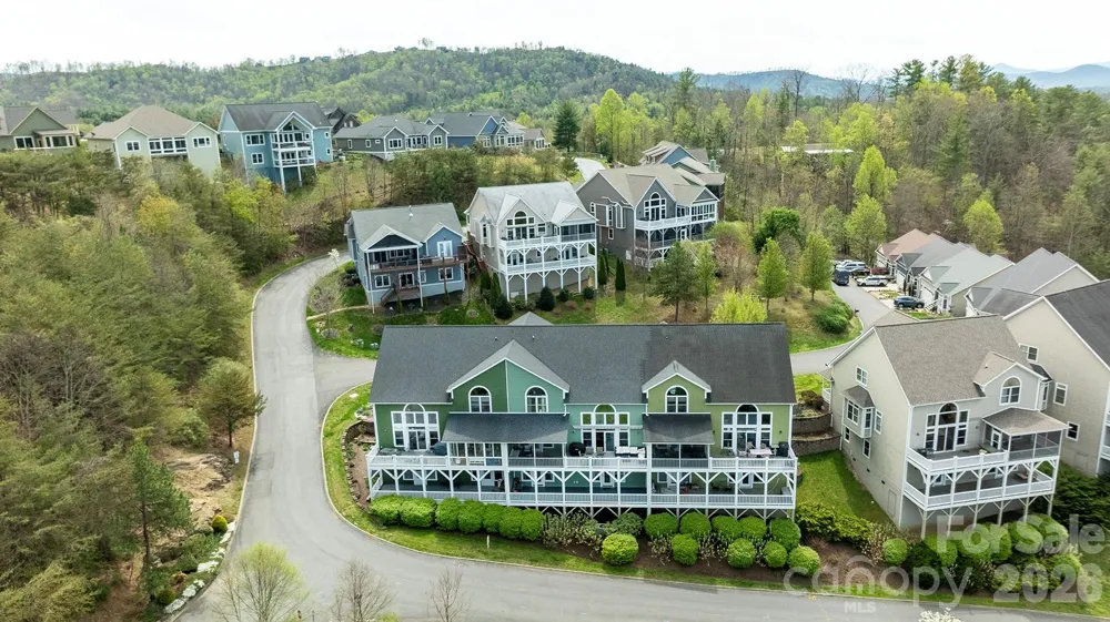 5 Gemini Heights Weaverville, NC 28787